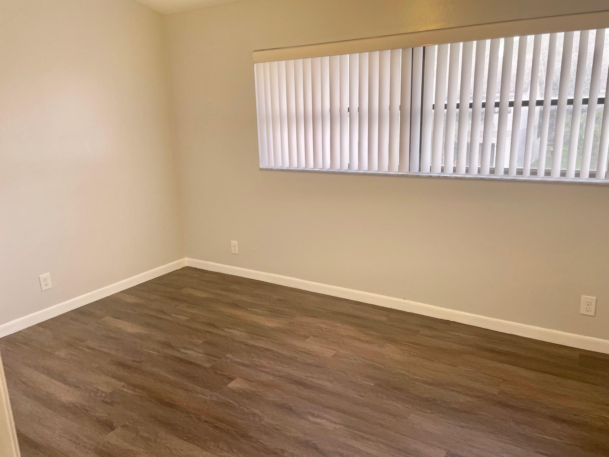 The Pines Of Oakland Fore - Residential Lease