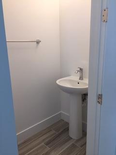 ALTON NEIGHBORHOOD 1 - Residential Lease