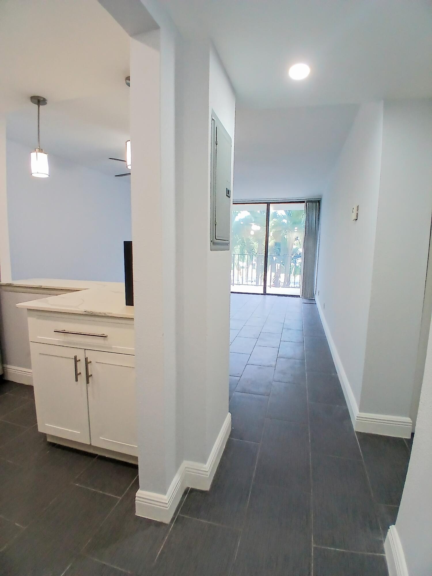 LAKESHORE CLUB CONDO - Residential Lease