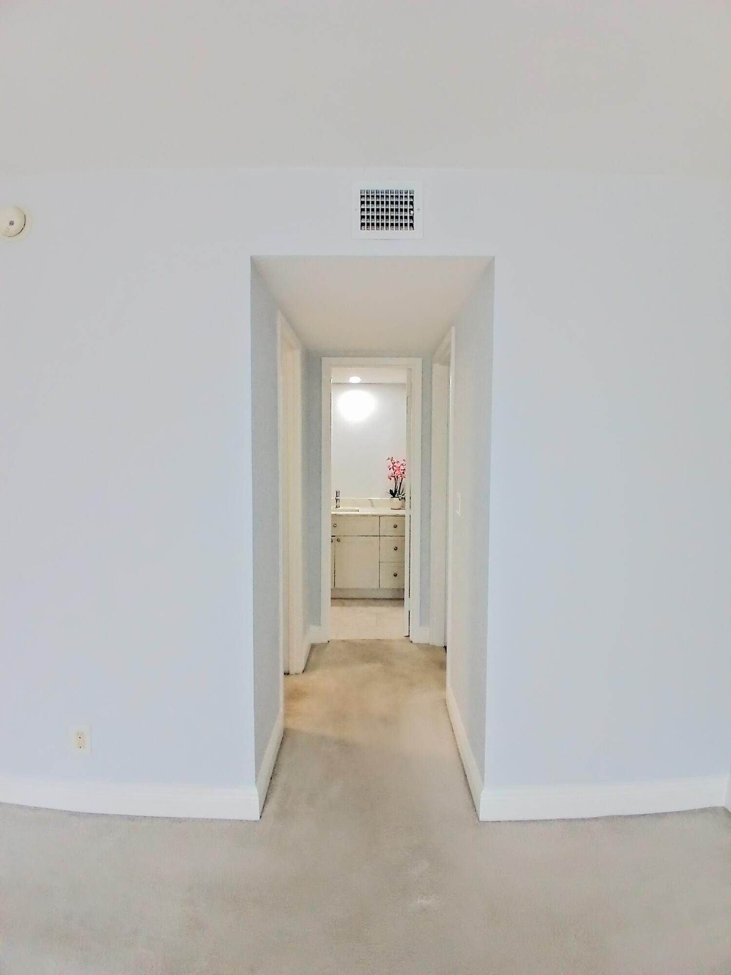 LAKESHORE CLUB CONDO - Residential Lease