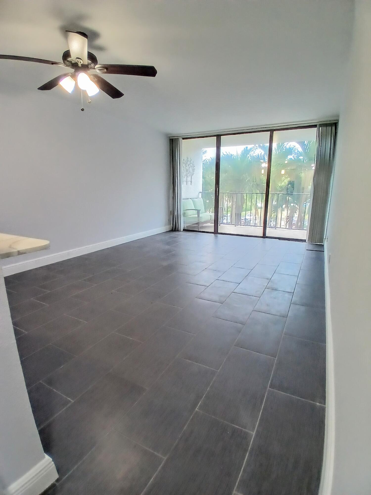 LAKESHORE CLUB CONDO - Residential Lease