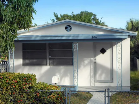 206 S D Street, Lake Worth Beach, FL 33460 - MLS#: R11049395