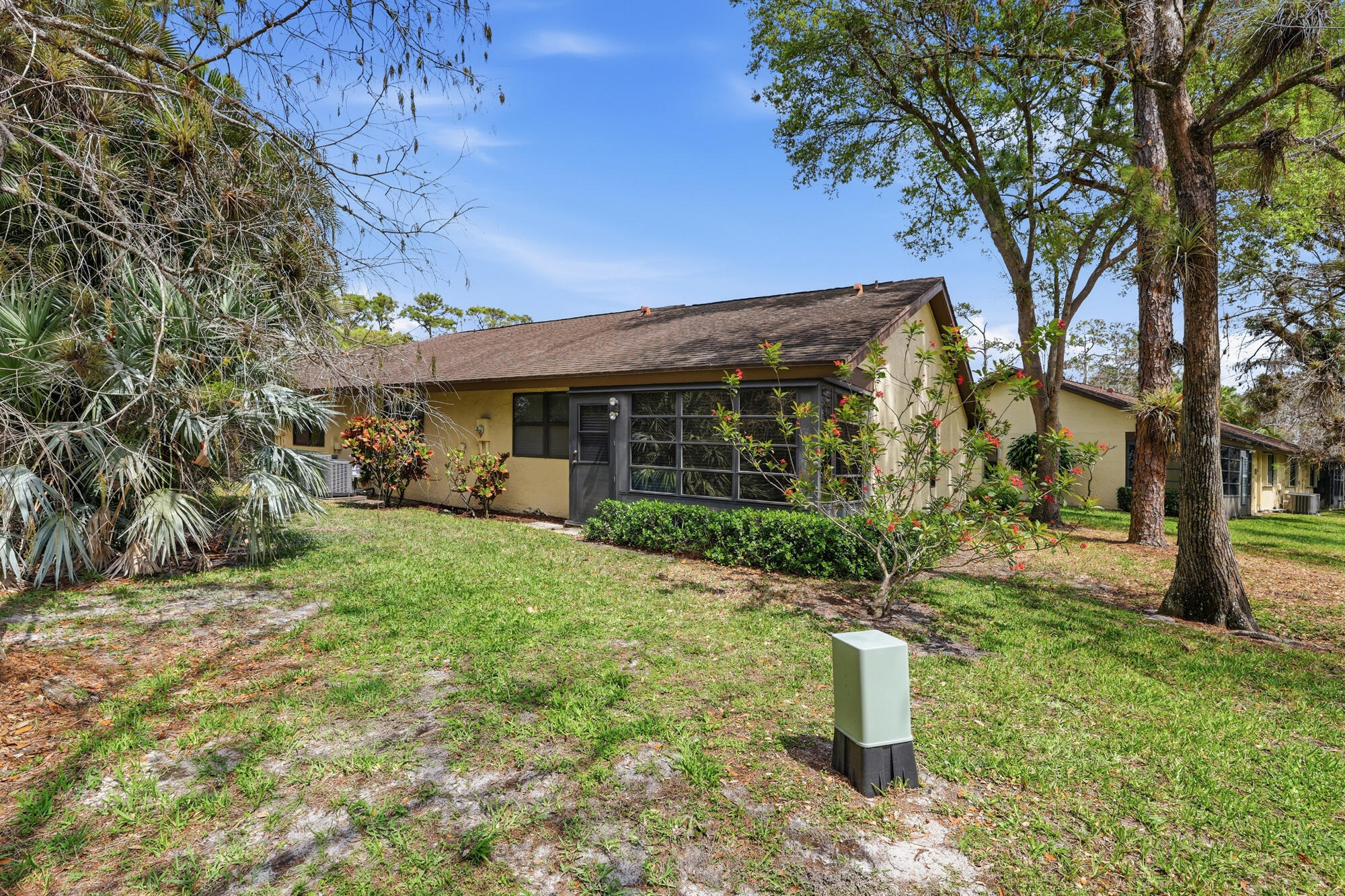 STRATHMORE GATE I UNIT TWO - Residential