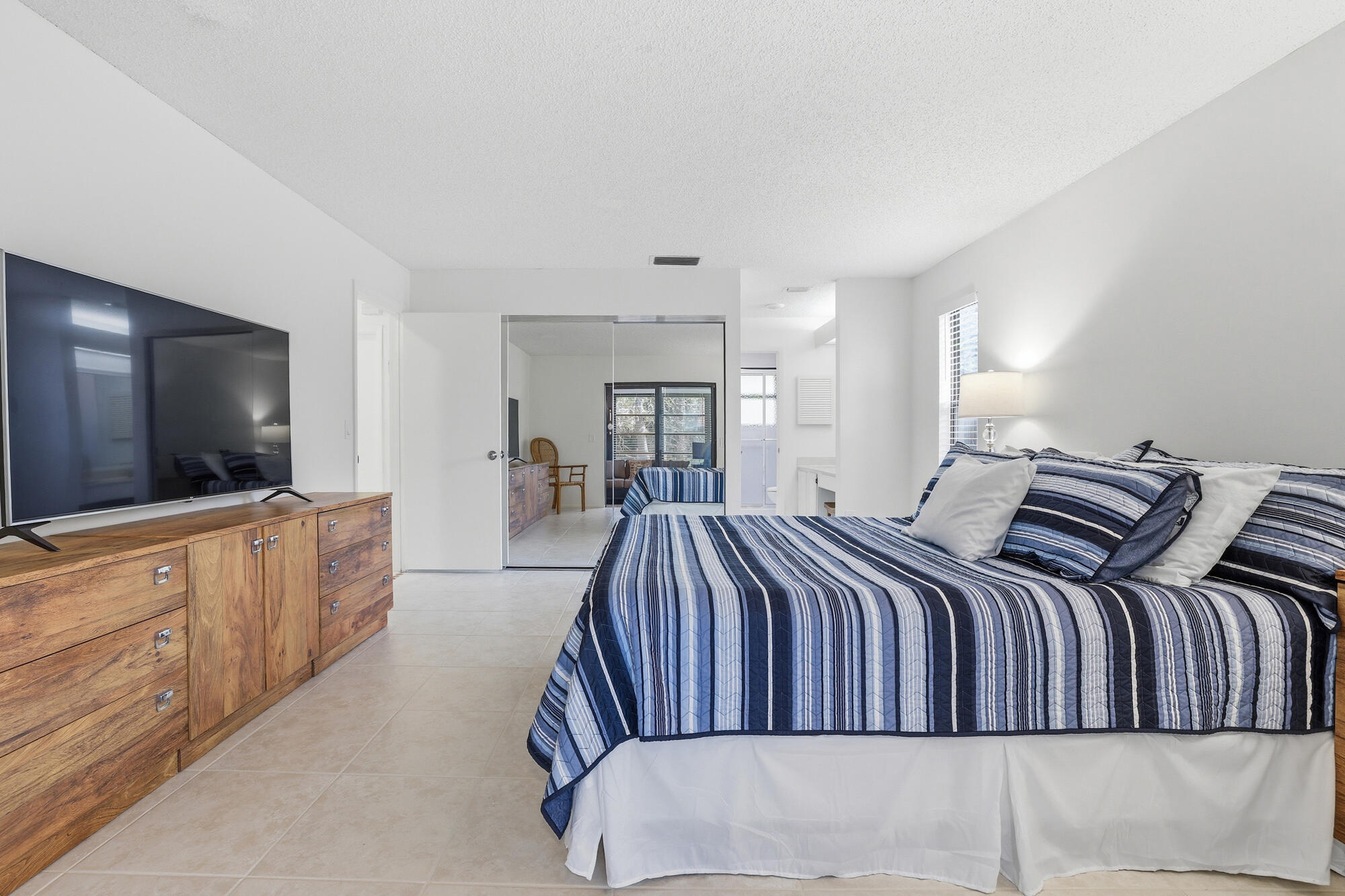 STRATHMORE GATE I UNIT TWO - Residential