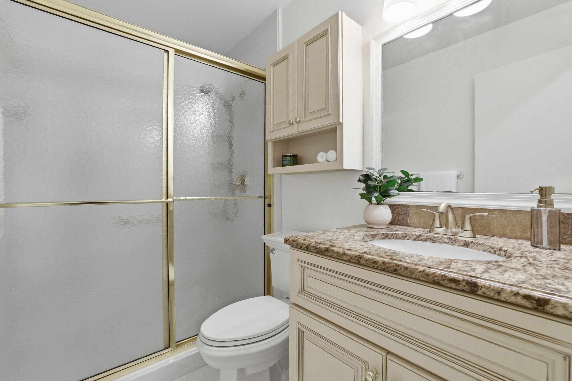 STRATHMORE GATE I UNIT TWO - Residential