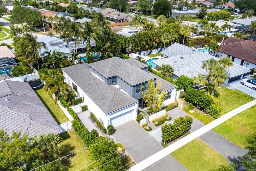 Photo of 781 SW 18th Street, Boca Raton, FL 33486 (MLS # R11090230)