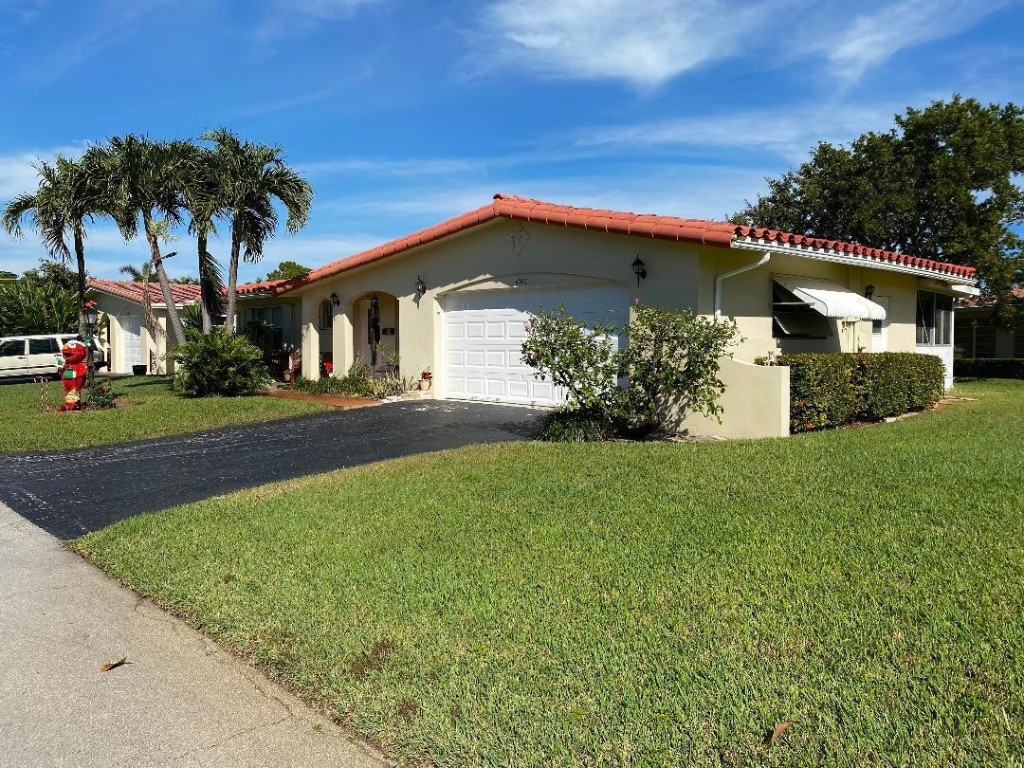 Crystal Lake Villas 64-20 - Residential