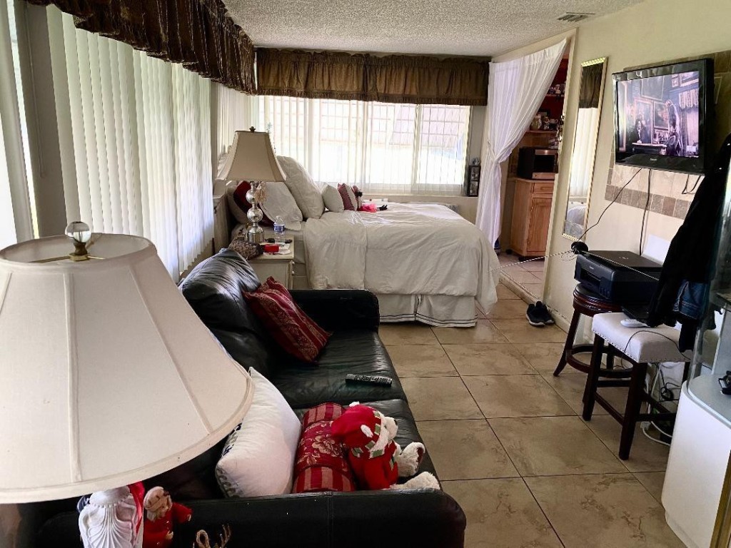 Crystal Lake Villas 64-20 - Residential