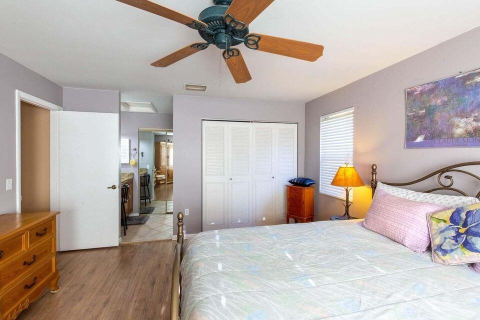 SHEFFIELD WOODS AT WELLINGTON CONDO - Residential