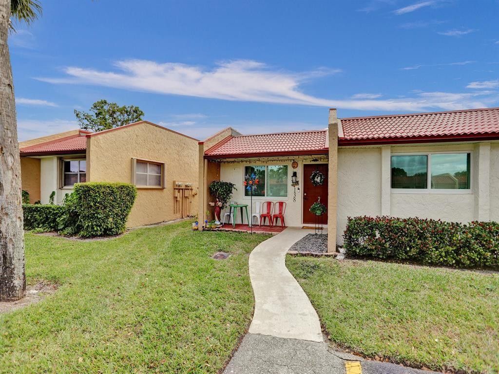 Photo of 138 Lake Barbara Drive #138, West Palm Beach, FL 33411 (MLS # F10550387)