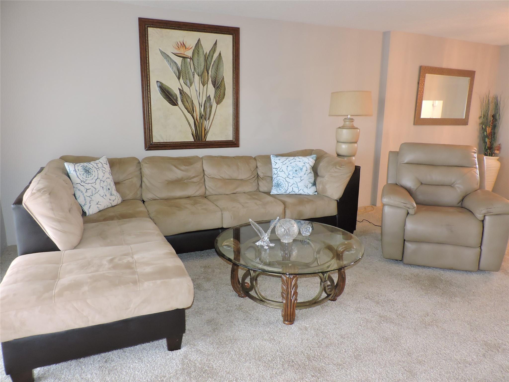 MEADOWBROOK LAKES VIEW - Residential