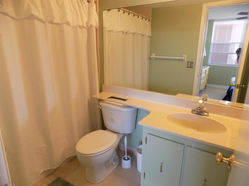 TROPIC BAY CONDO - Residential Lease