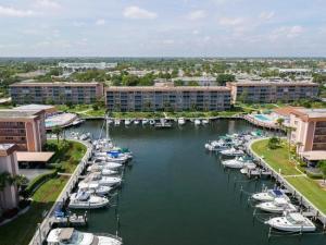 TROPIC BAY CONDO - Residential Lease