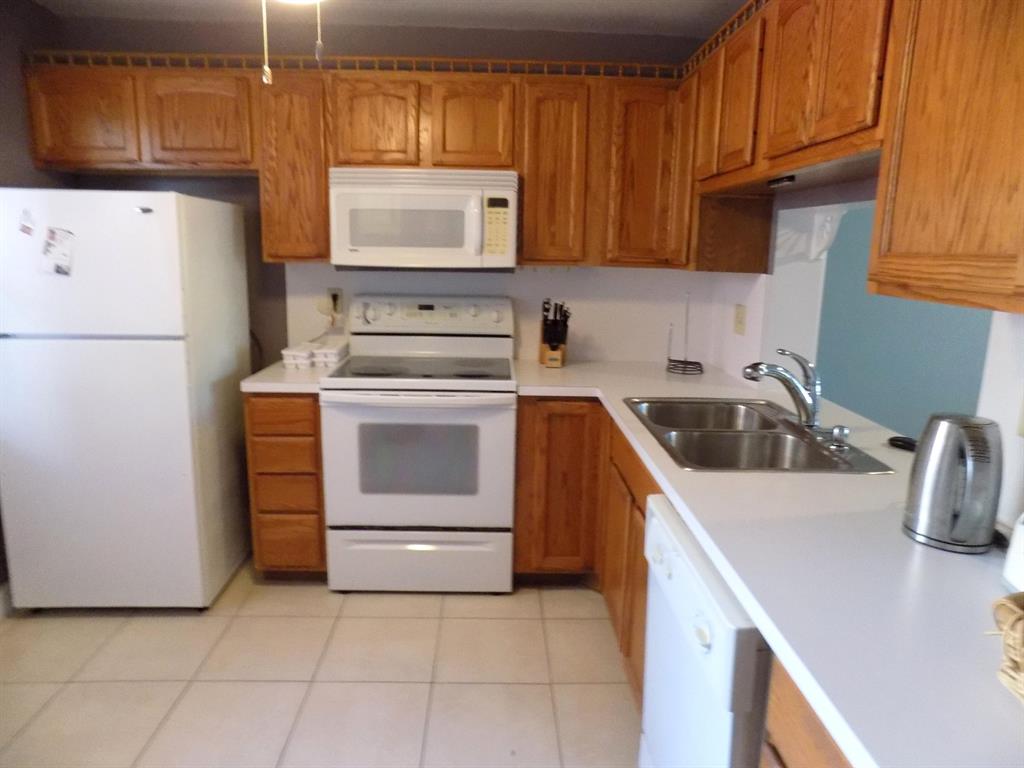 TROPIC BAY CONDO - Residential Lease