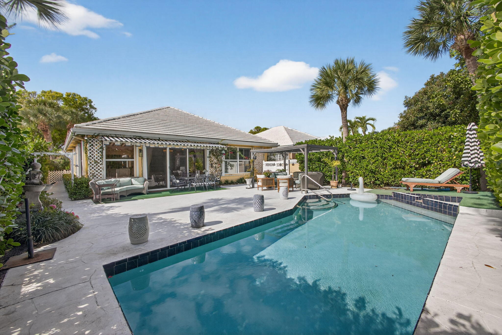 BEAR ISLAND - Residential