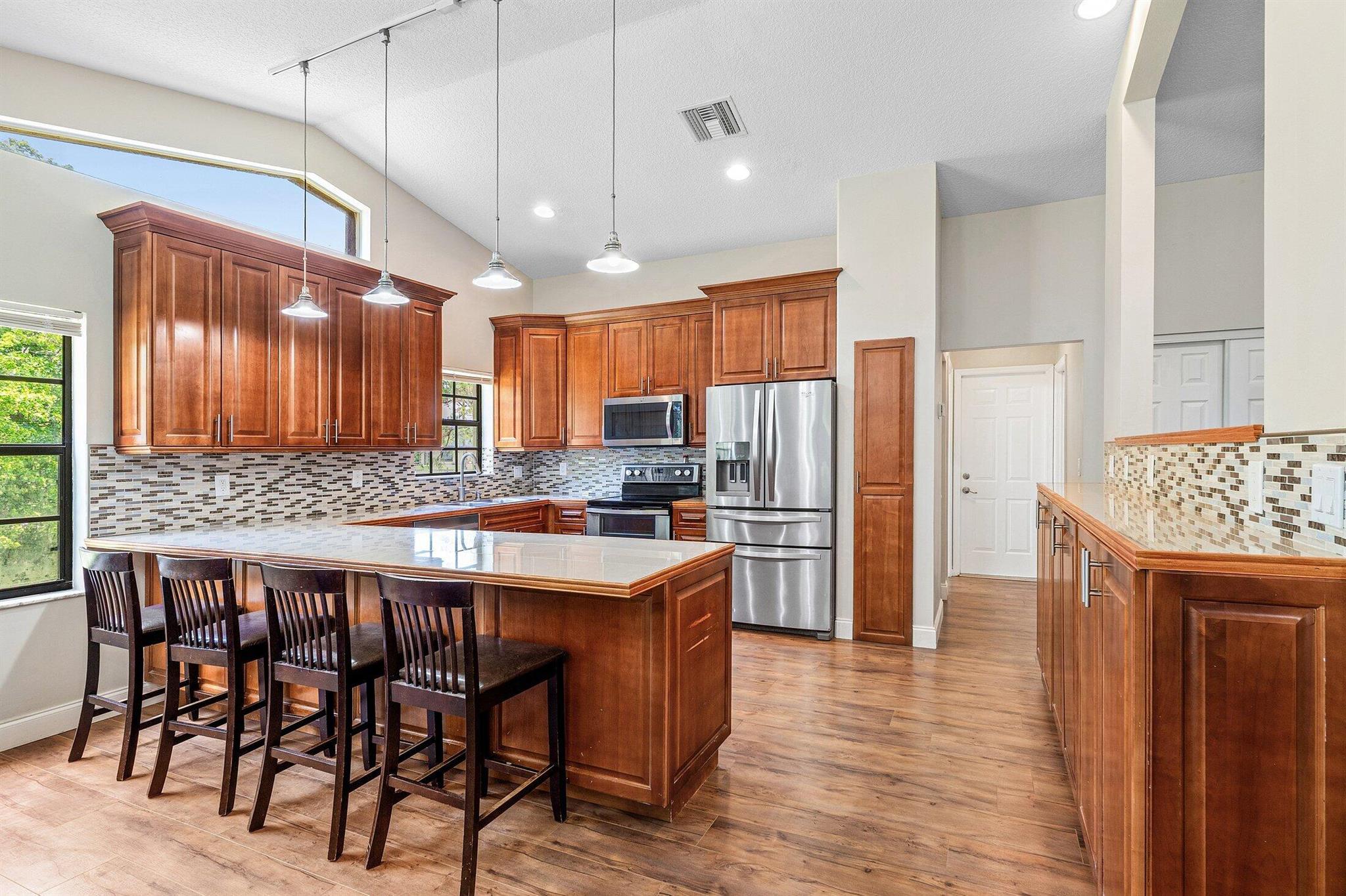 18142 43rd Road N Road N