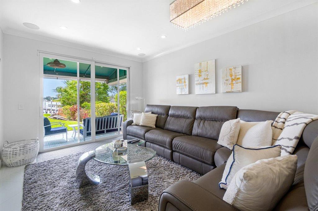 COCONUT COVE OF LANTANA C - Residential Lease