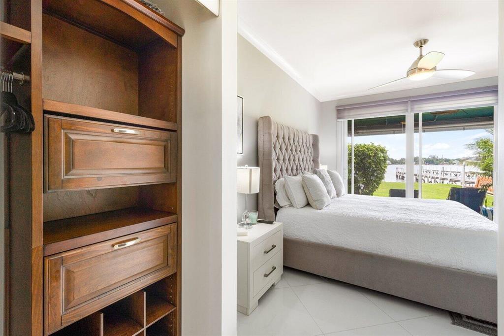 COCONUT COVE OF LANTANA C - Residential Lease