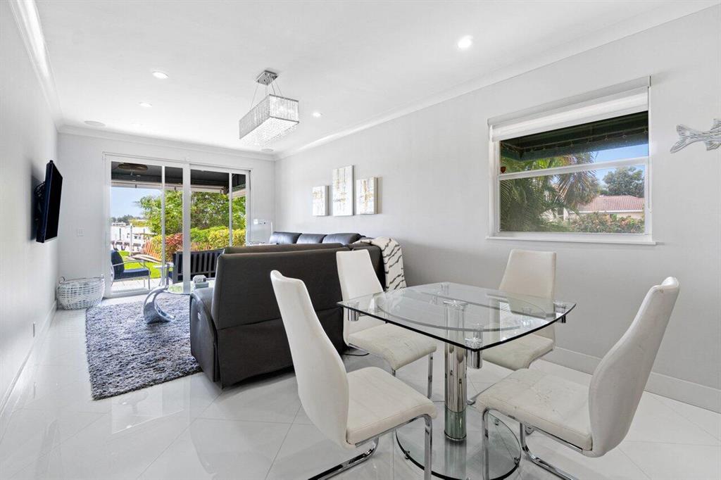 COCONUT COVE OF LANTANA C - Residential Lease