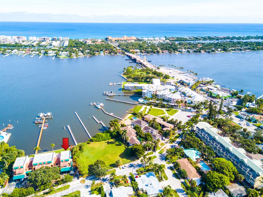 COCONUT COVE OF LANTANA C - Residential Lease