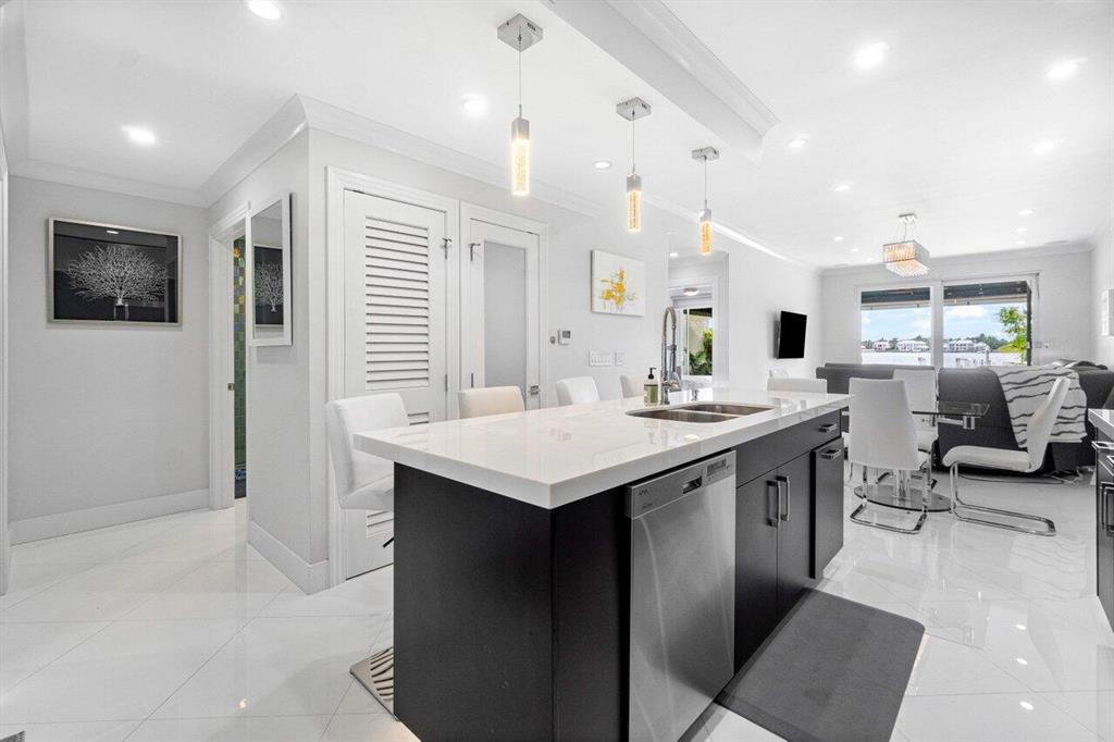 COCONUT COVE OF LANTANA C - Residential Lease