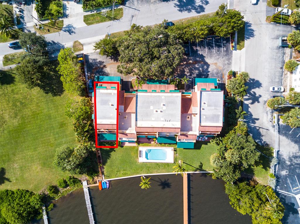 COCONUT COVE OF LANTANA C - Residential Lease