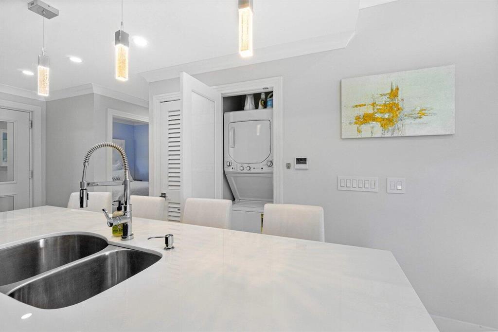 COCONUT COVE OF LANTANA C - Residential Lease