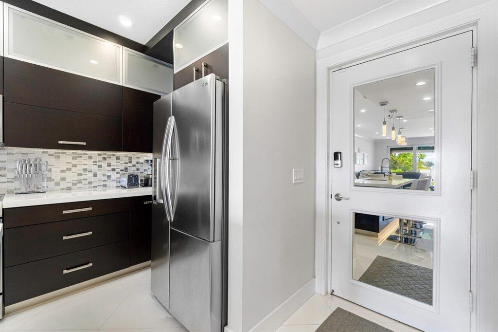 COCONUT COVE OF LANTANA C - Residential Lease