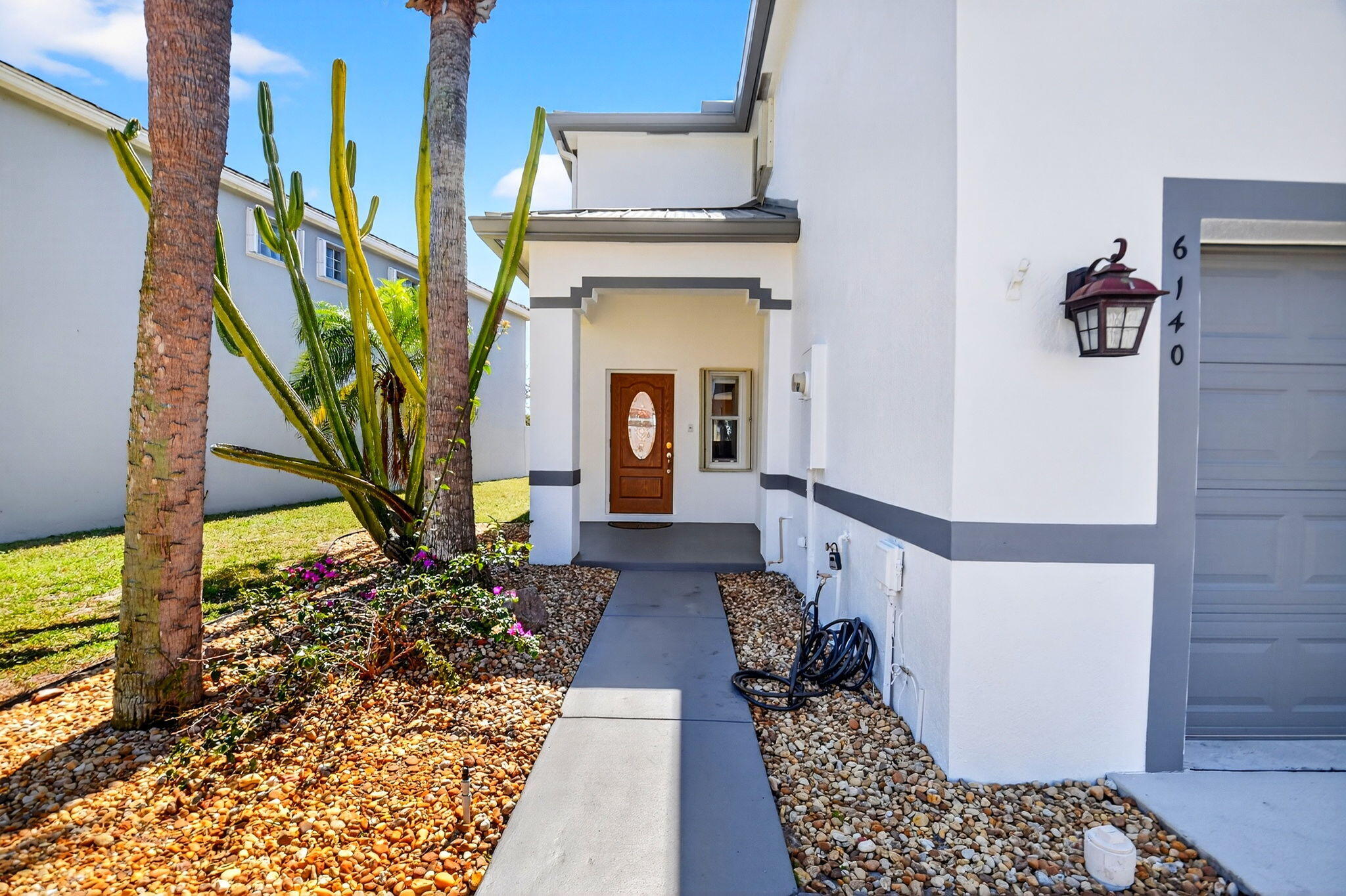 6140 Spring Isles Boulevard