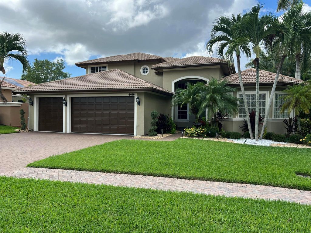 Photo of 6616 Cobia Circle, Boynton Beach, FL 33437 (MLS # R11105977)