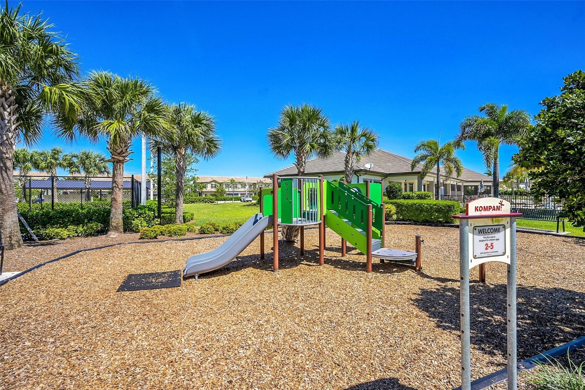 Fields/Gulfstream Polo PU - Residential