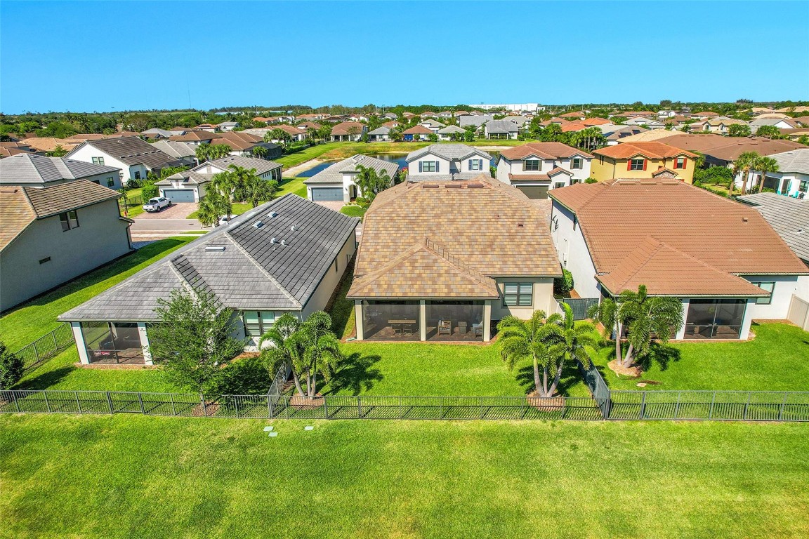 Fields/Gulfstream Polo PU - Residential