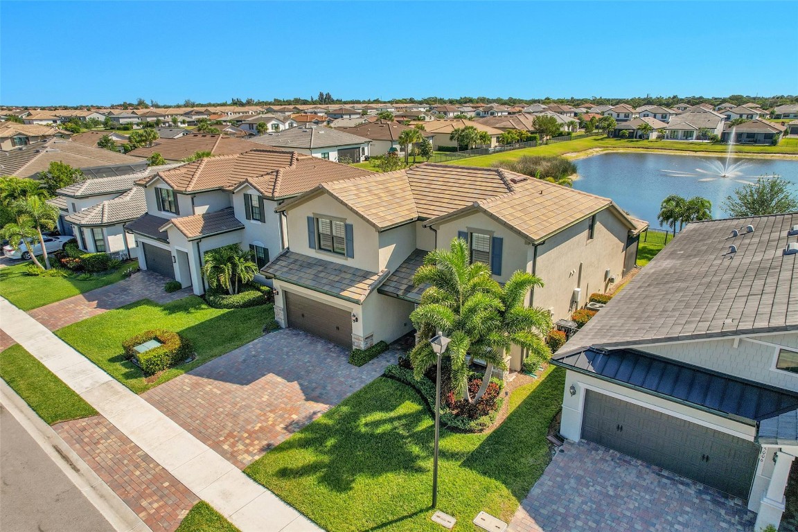 Fields/Gulfstream Polo PU - Residential