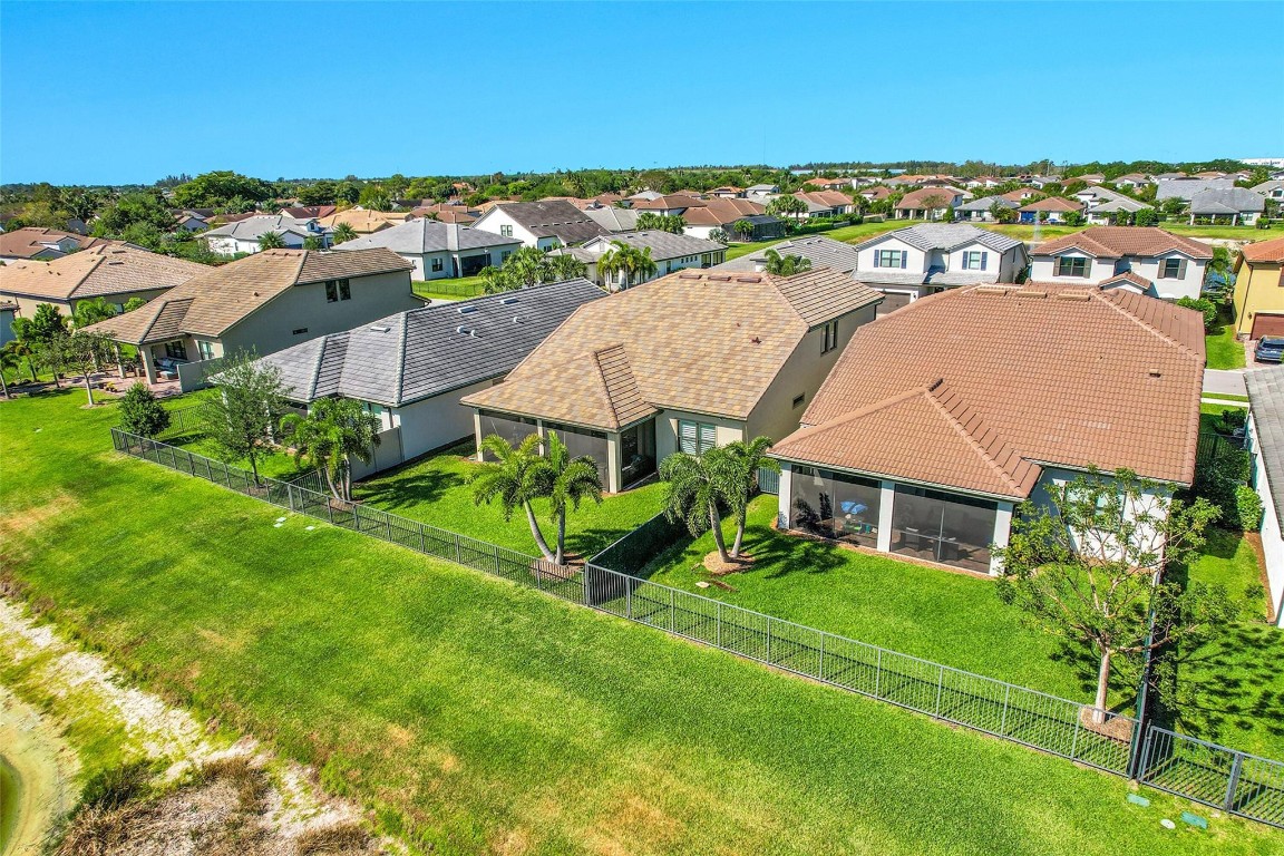 Fields/Gulfstream Polo PU - Residential