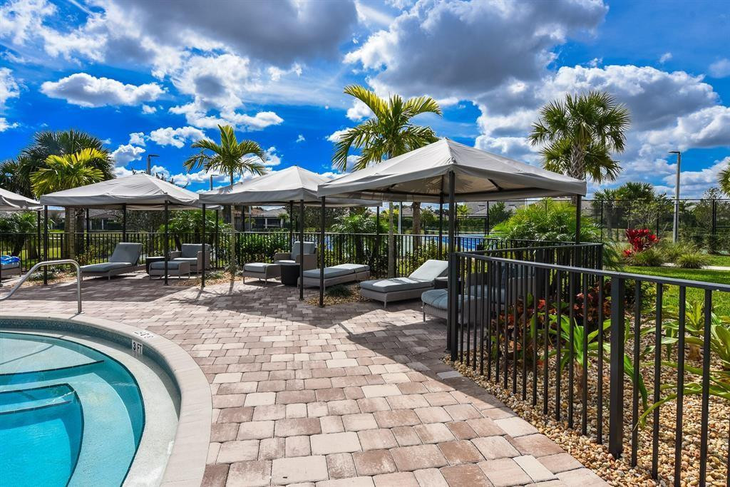 Fields/Gulfstream Polo PU - Residential