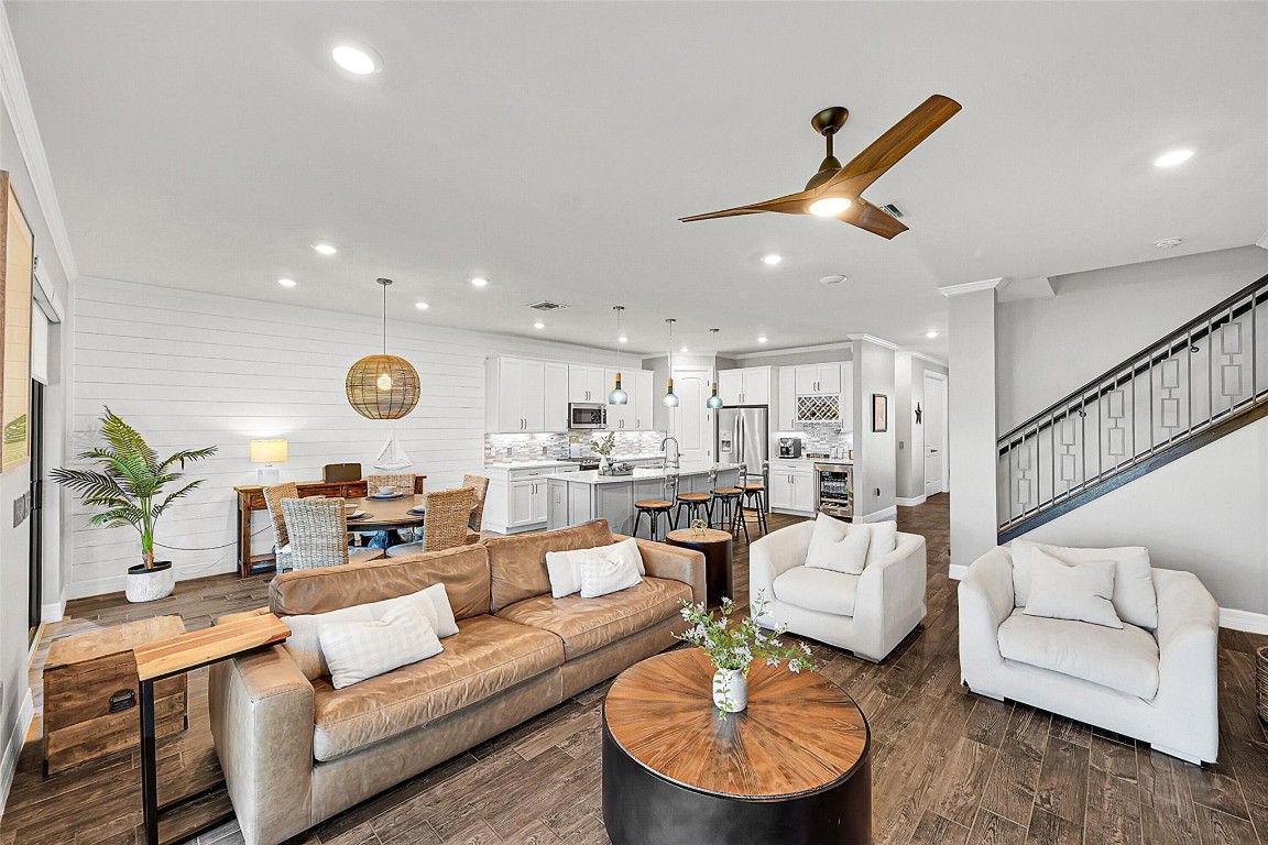 Fields/Gulfstream Polo PU - Residential