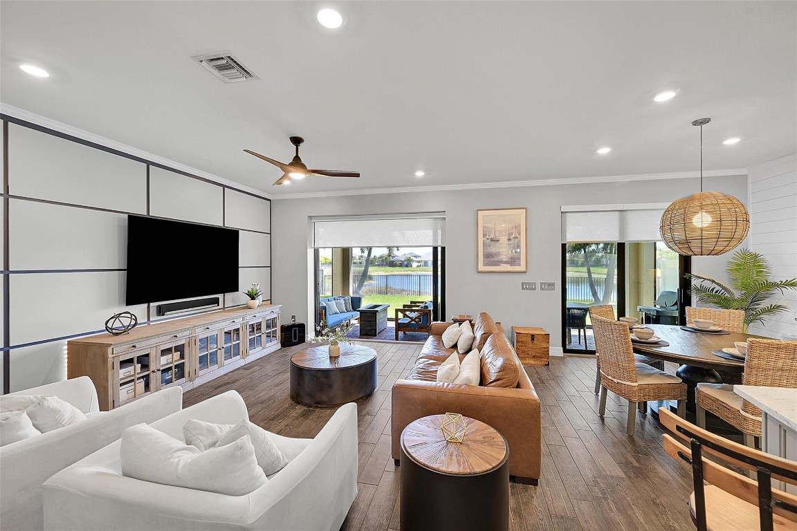 Fields/Gulfstream Polo PU - Residential