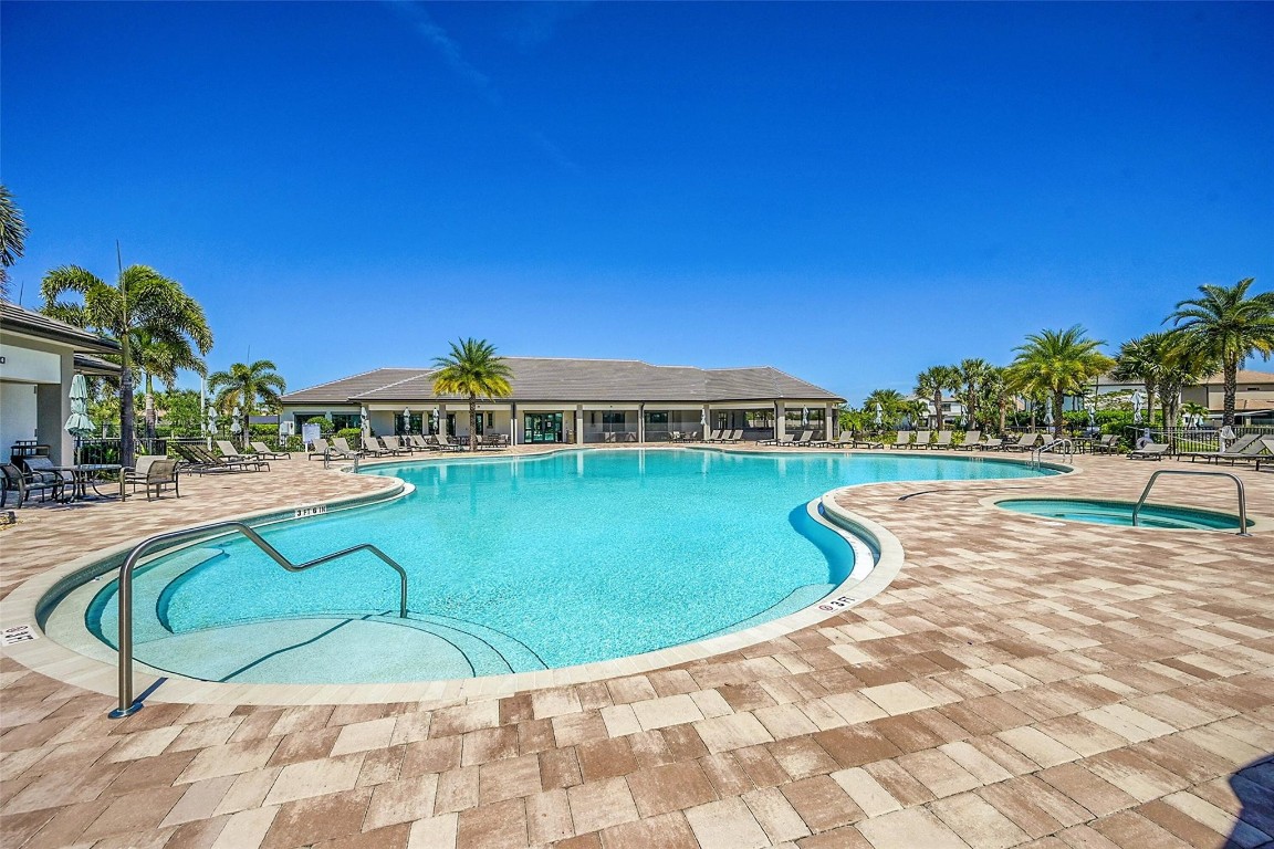 Fields/Gulfstream Polo PU - Residential