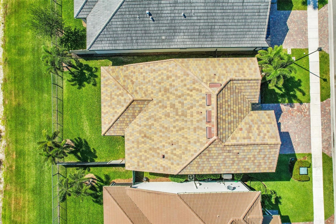 Fields/Gulfstream Polo PU - Residential