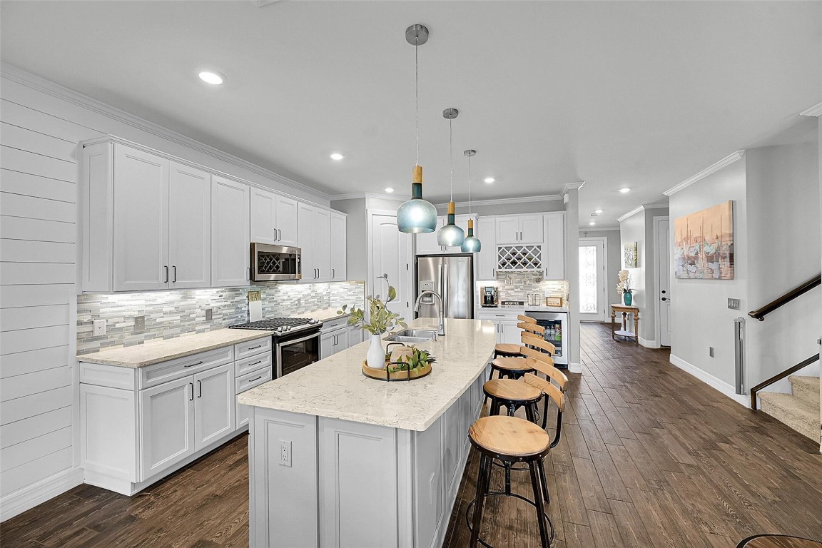 Fields/Gulfstream Polo PU - Residential