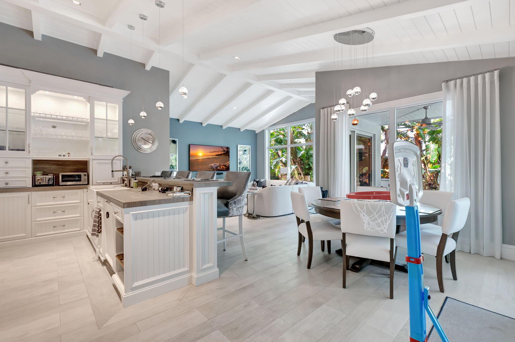 HAMPTONS WOODFIELD COUNTR - Residential