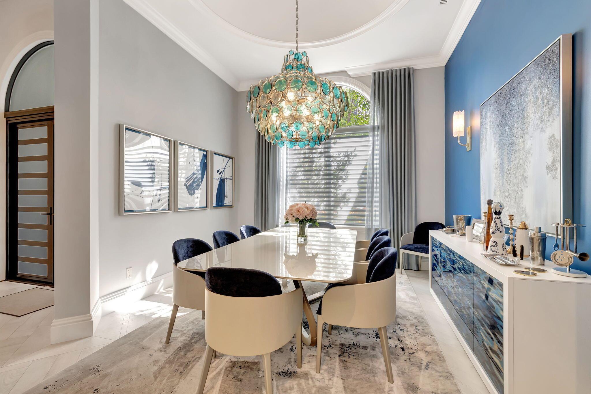 HAMPTONS WOODFIELD COUNTR - Residential