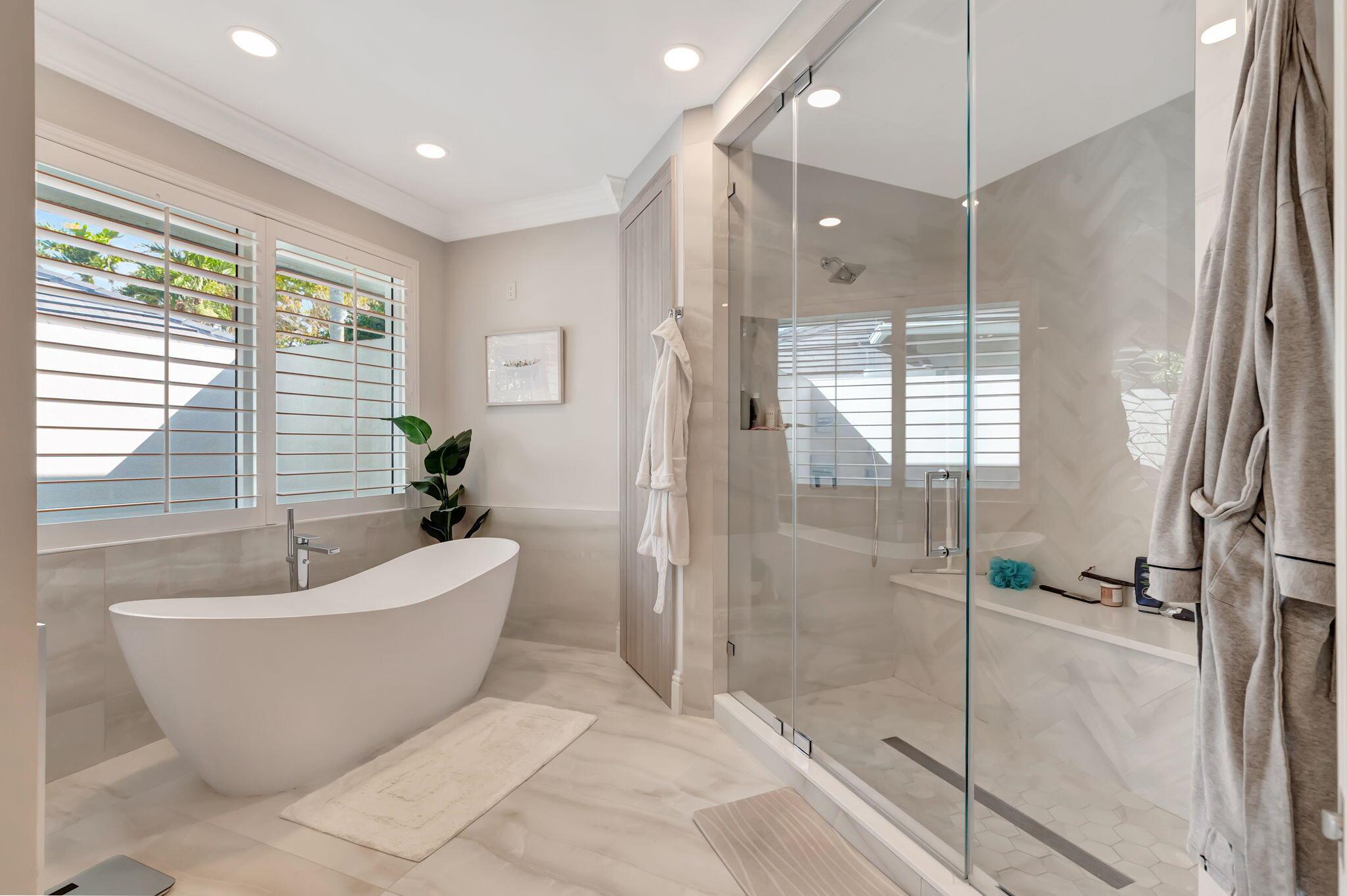 HAMPTONS WOODFIELD COUNTR - Residential