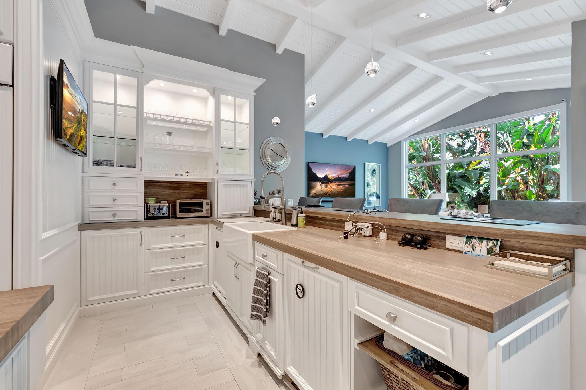 HAMPTONS WOODFIELD COUNTR - Residential