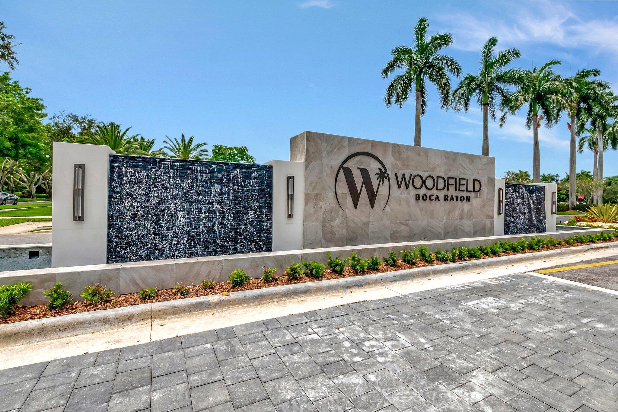 HAMPTONS WOODFIELD COUNTR - Residential