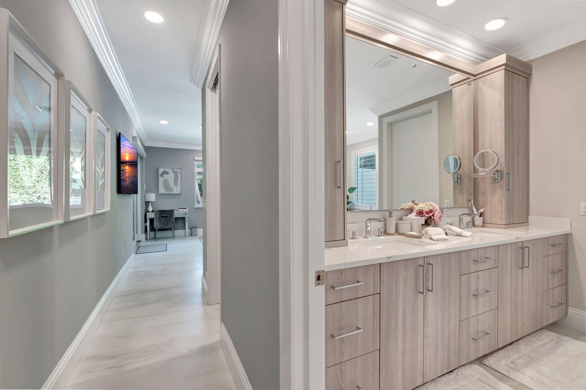 HAMPTONS WOODFIELD COUNTR - Residential