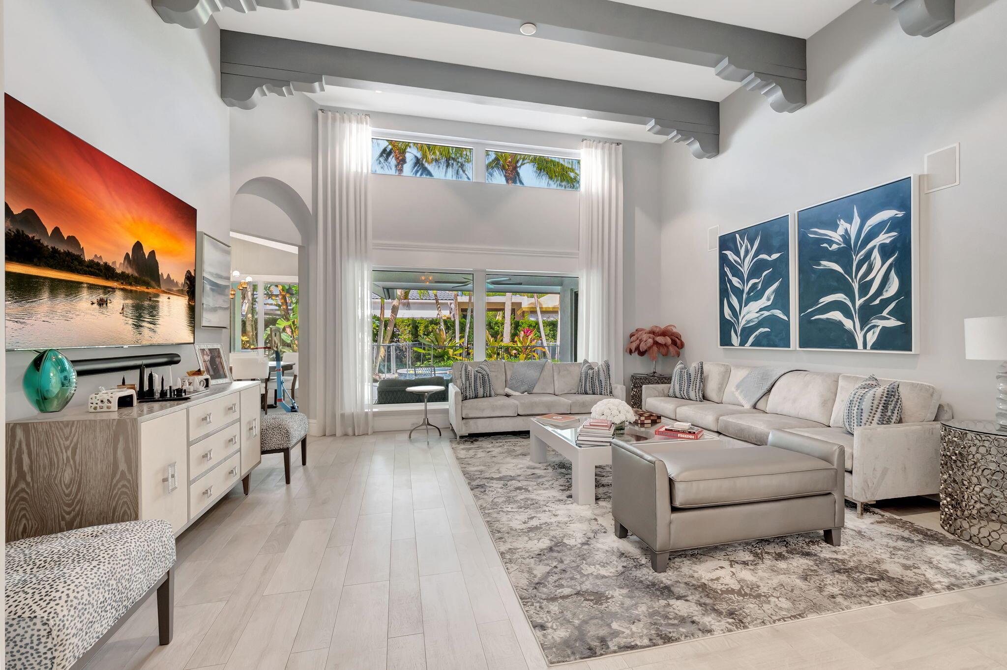 HAMPTONS WOODFIELD COUNTR - Residential