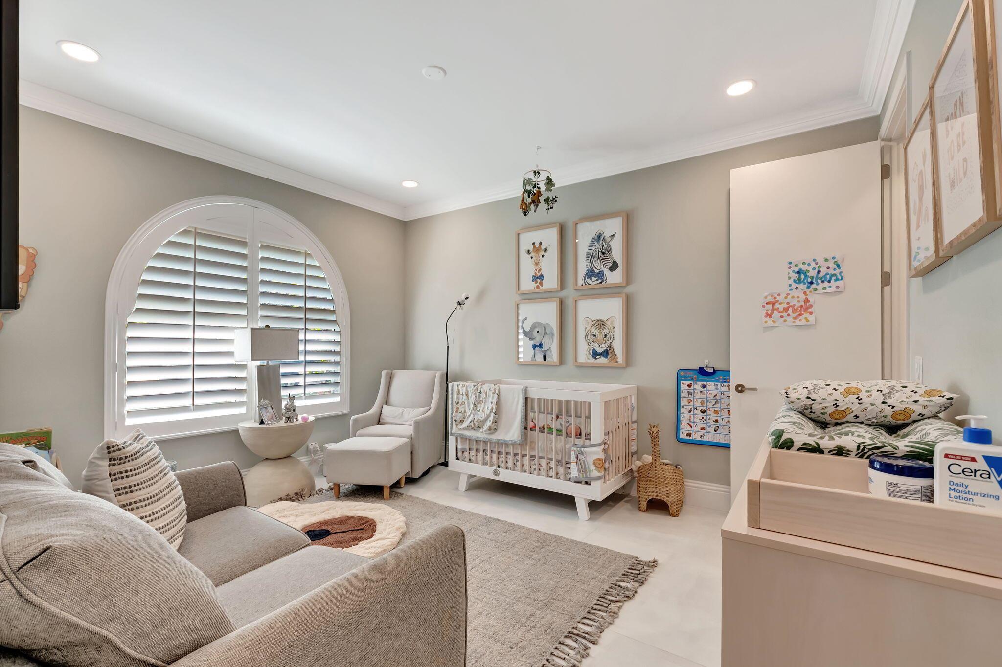 HAMPTONS WOODFIELD COUNTR - Residential