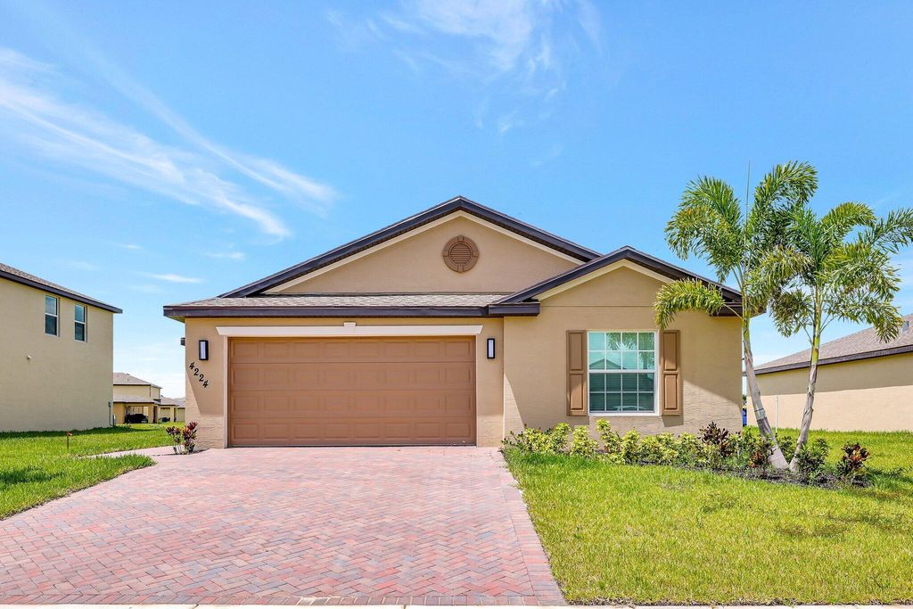 Photo of 4224 Longmour Lane, Fort Pierce, FL 34947 (MLS # R11002831)