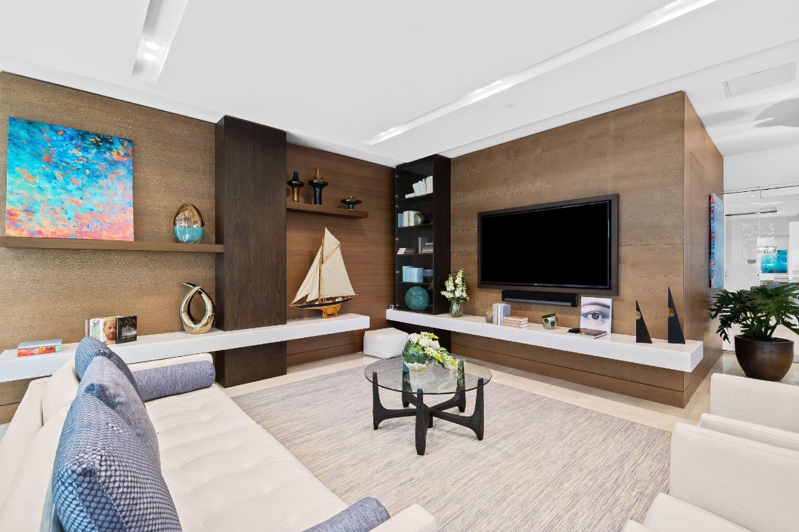 Adagio Ft Lauderdale - Residential